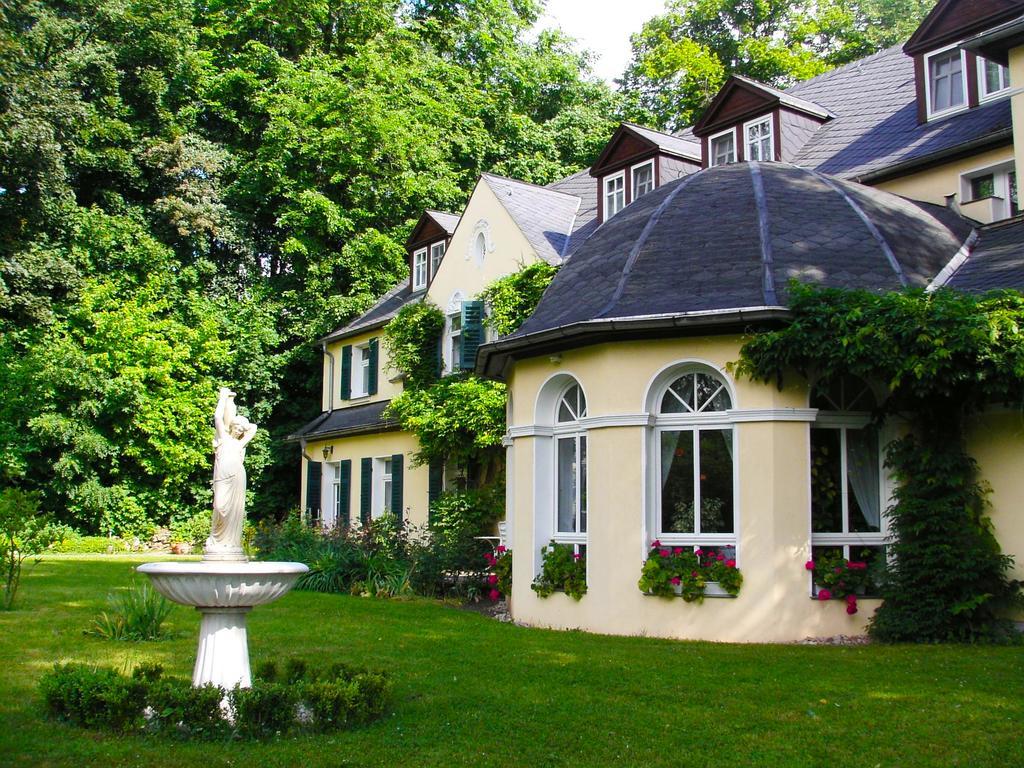 Hotel & Restaurant Bellevue Schmoelln Экстерьер фото